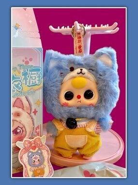 Baby Three Kitten Wardrobe Plush Pendant